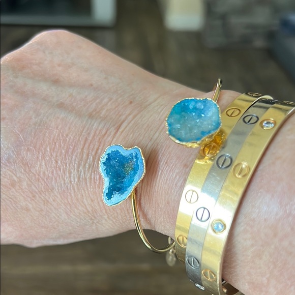 Pretty Blue Druzy Bracelet - Picture 3 of 4
